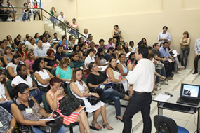 Diretores de escolas e creches discutem o ano letivo 2011