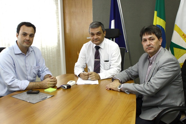 Prefeitura de Cuiabá busca parceria com governo do Estado para aumentar segurança nas policlínicas