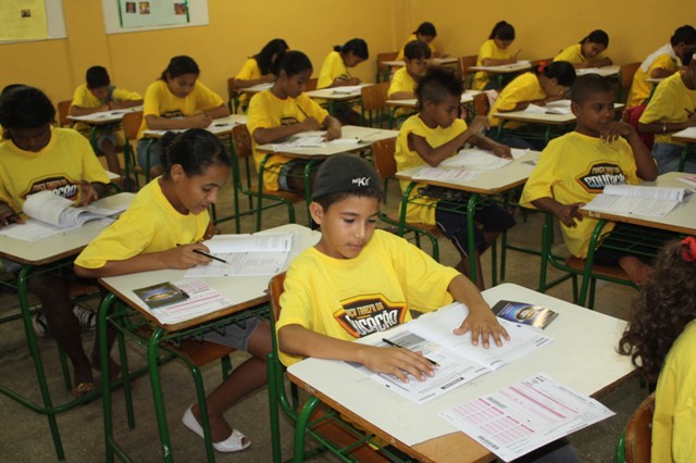 Estudantes de Cuiabá realizam primeira etapa da Provinha Brasil