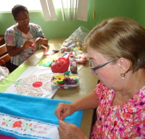 SUGESTÃO DE PAUTA: Produtos confeccionados em oficinas gratuitas estarão em exposição