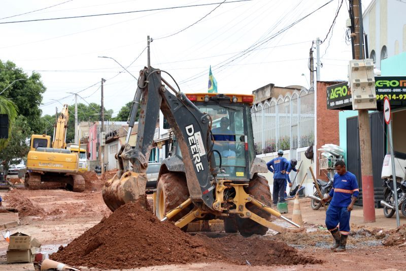 Prefeitura de Cuiabá  Vias do bairro CPA III são contempladas com